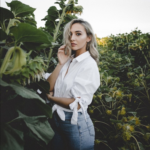 White oversized button down blouse top - Picture 3 of 4